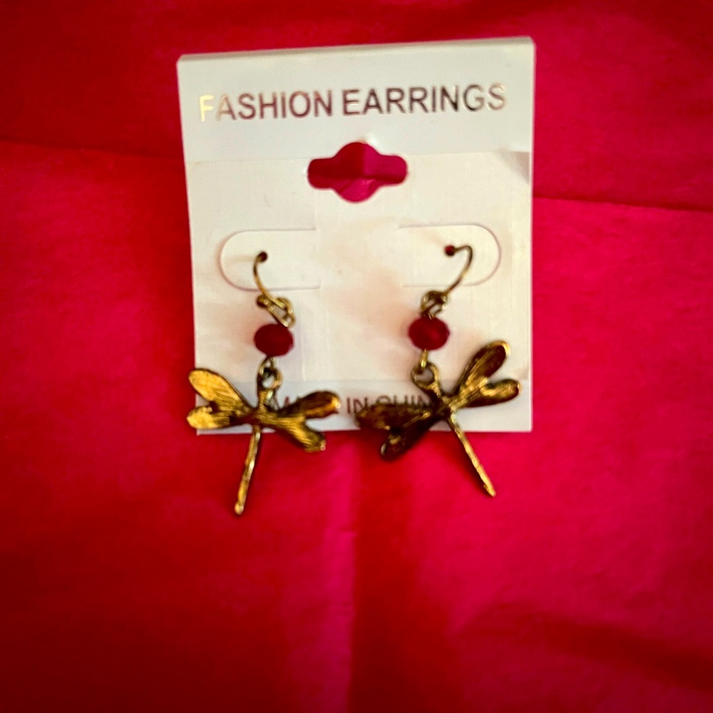 Dragonfly fashion earrings